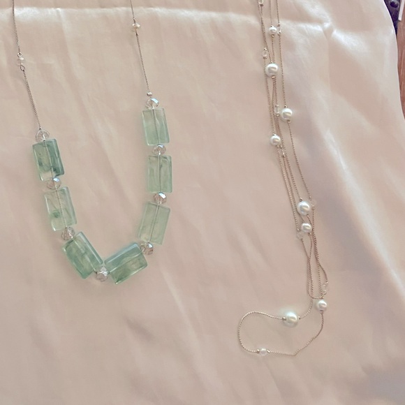 Ann Taylor Loft Necklaces - Picture 2 of 13